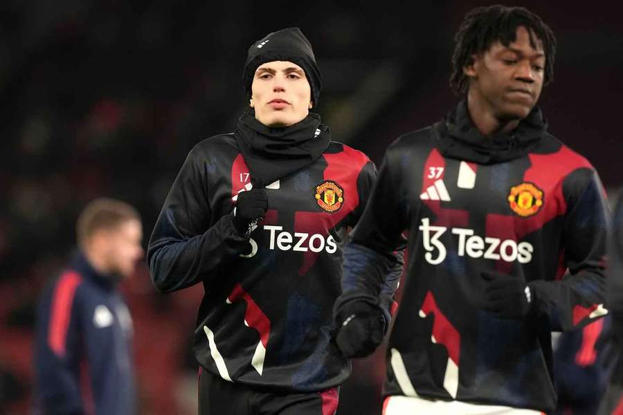 Chelsea make transfer decision in race to sign homegrown Man United duo