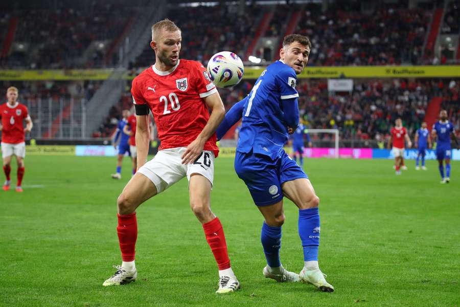 Duel din meciul tur Austria - Cipru Duel din meciul tur Austria - Cipru