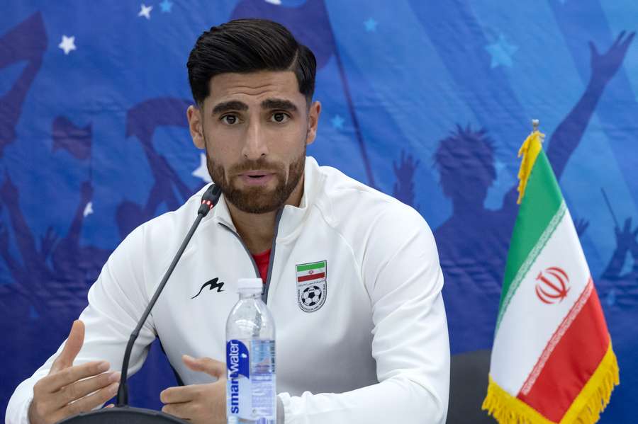 Jahanbakhsh quer a equipa concentrada no duelo com Inglaterra