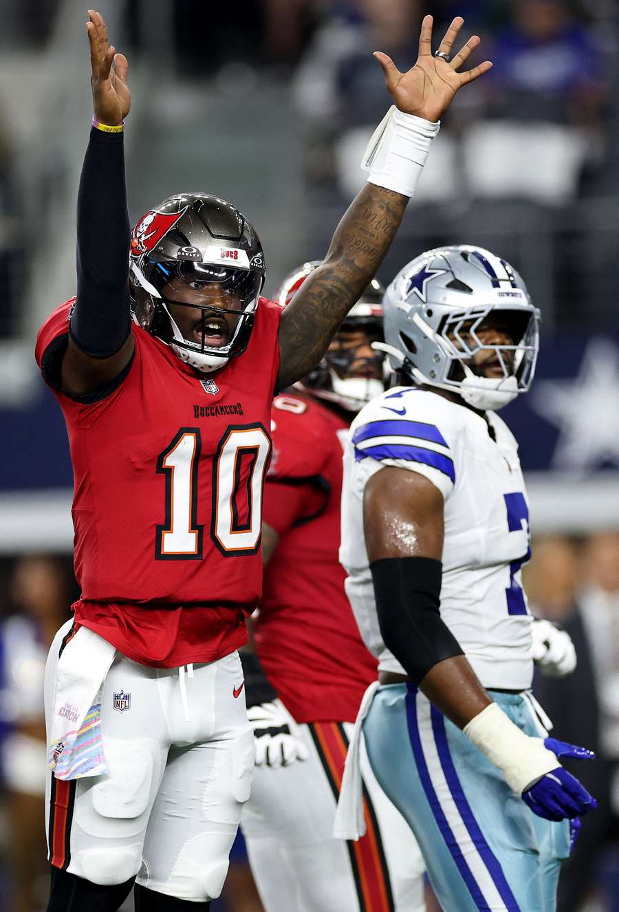Jalon Daniels celebrou primeira vitória da carreira na NFL Jalon Daniels celebrou primeira vitória da carreira na NFL