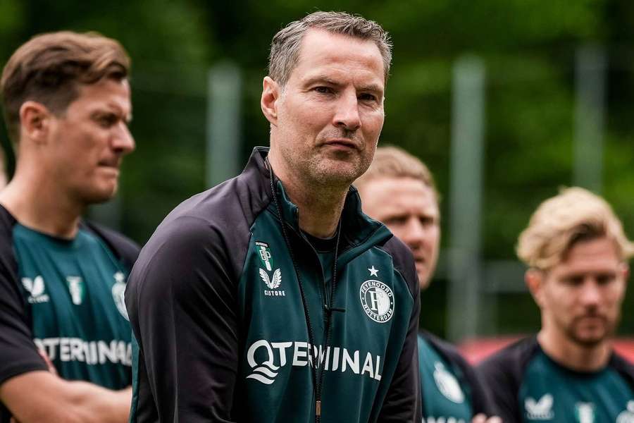 Drahý půlroční experiment. Priske stál Feyenoord 11 milionů eur, v nákladech je i částka Spartě Drahý půlroční experiment. Priske stál Feyenoord 11 milionů eur, v nákladech je i částka Spartě
