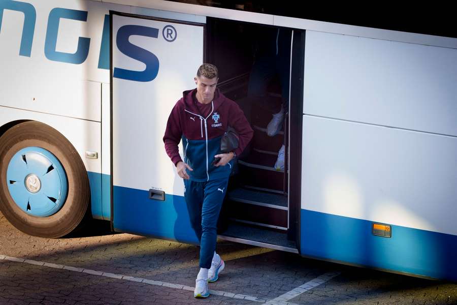 Cristiano Ronaldo deixou concentração da seleção e o adeus à equipa das quinas está próximo Cristiano Ronaldo deixou concentração da seleção e o adeus à equipa das quinas está próximo