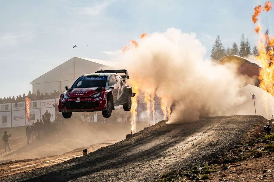 Der Gesamtführende Elfyn Evans bei der Rallye in Chile Der Gesamtführende Elfyn Evans bei der Rallye in Chile