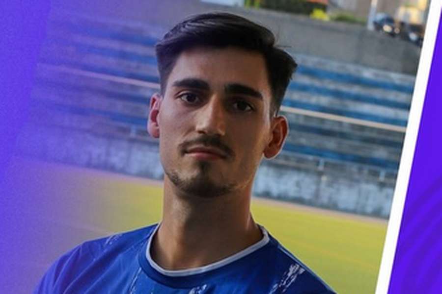 Jorge joga no Barrosas