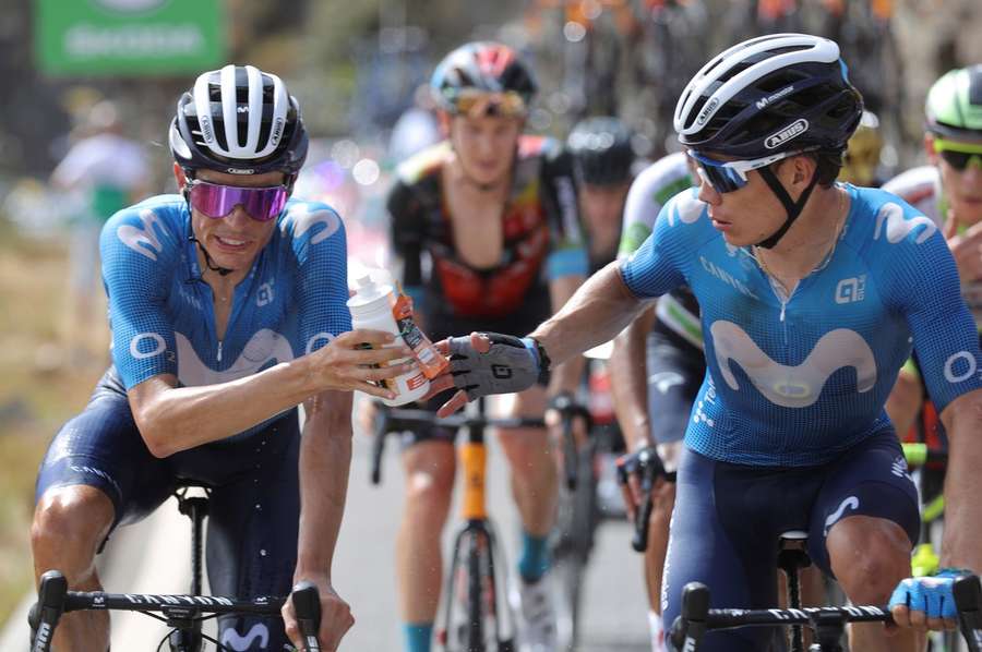 Miguel Angel Lopez (r.) und Enric Mas bei der Vuelta 2021