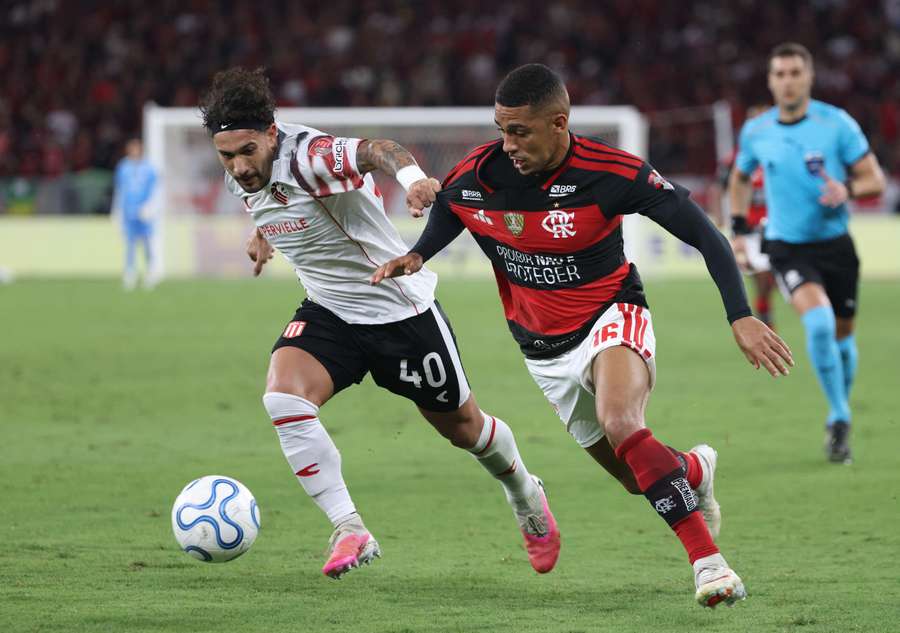 O Estudiantes segurou o Flamengo nos dois jogos O Estudiantes segurou o Flamengo nos dois jogos