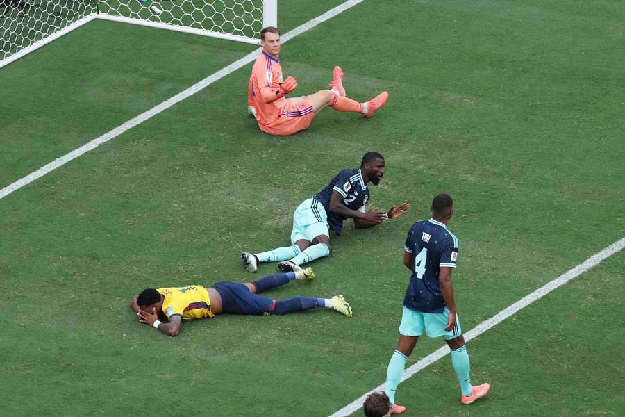 Manuel Neuer sah beim zweiten Gegentor gegen Ecuador nicht gut aus.