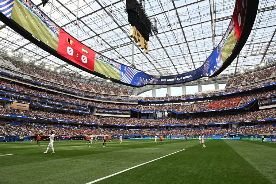 L’écran suspendu du SoFi Stadium, à Los Angeles, est le plus grand des États-Unis