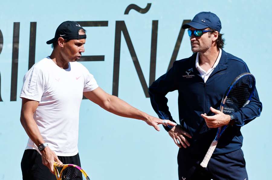 Rafael Nadal a jeho trenér Carlos Moya.