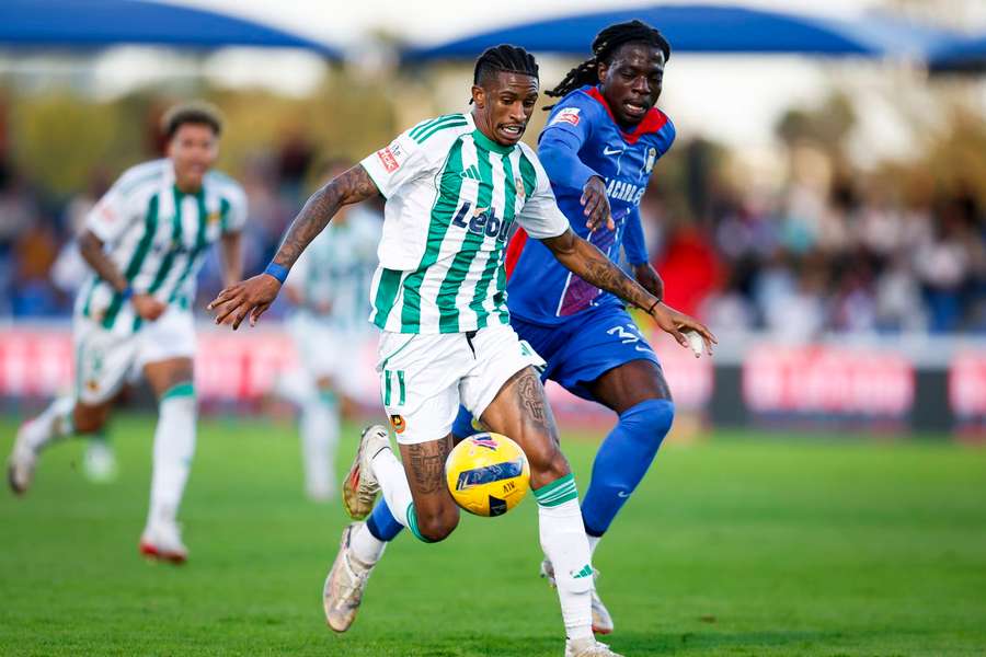 André Luiz pretendido pelo Benfica