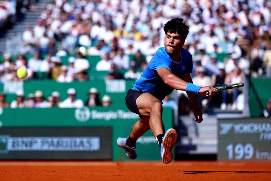 Alcaraz teve altos e baixos contra Etcheverry
