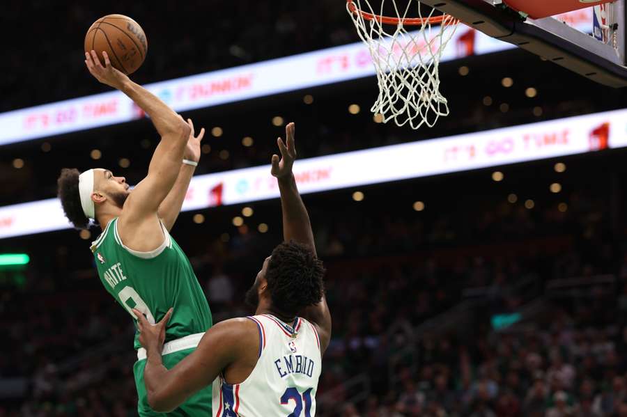 Celtics' Derrick White rises above Joel Embiid