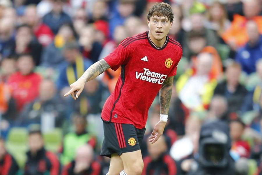 Juventus offered Man Utd defender Lindelof