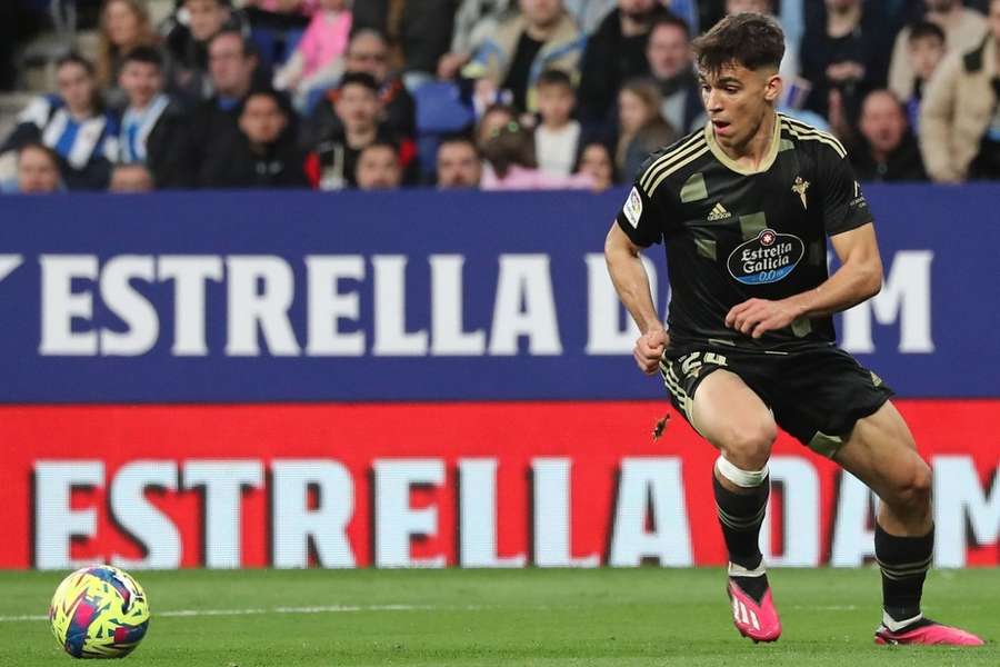 Gabriel Veiga in actie voor Celta de Vigo op 18 maart