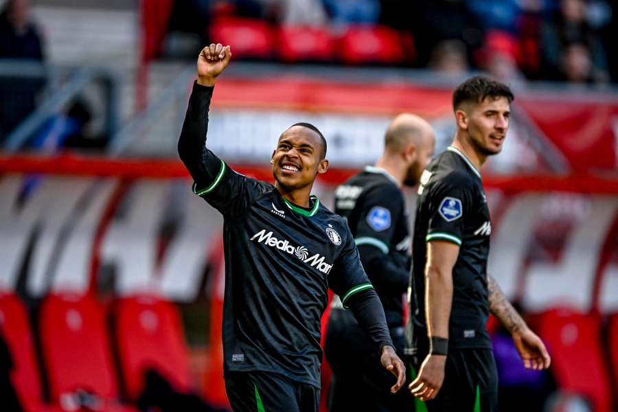 Igor Paixao z Feyenoordu skradł show przeciwko FC Twente, zdobywając 3 gole i 2 asysty.