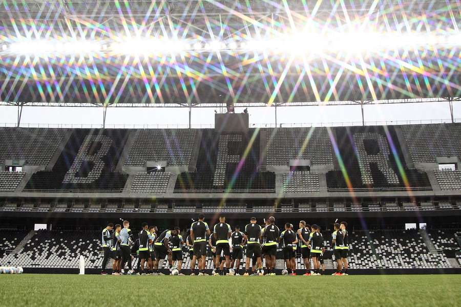 Entrenamiento del Botafogo en el estadio Nilton Santos