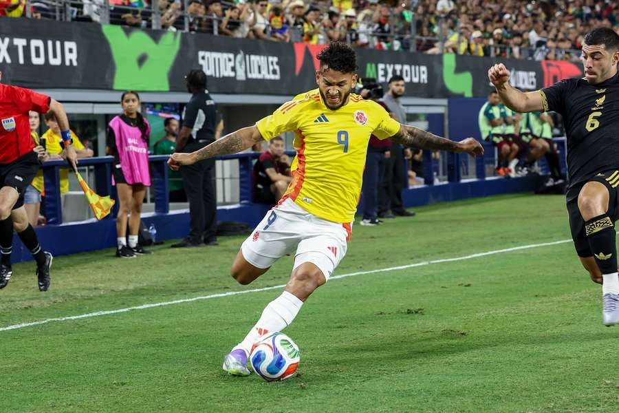 Luis Suárez, avançado do Sporting, ao serviço da Colômbia Luis Suárez, avançado do Sporting, ao serviço da Colômbia