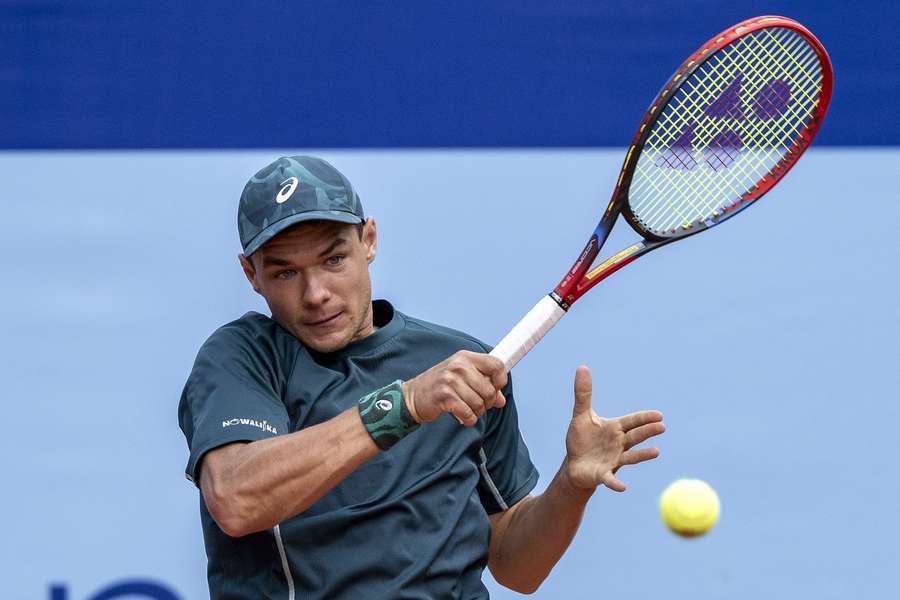 Przegrana Majchrzaka w drugiej rundzie turnieju w Gstaad, Buse po raz pierwszy w ćwierćfinale
