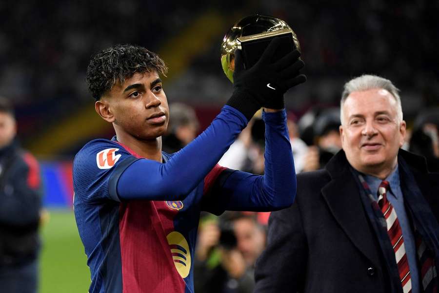 Yamal em destaque no Barça