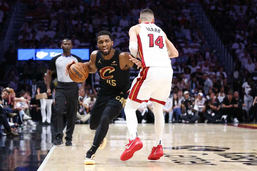 Cleveland deklasoval Miami o 55 bodů. Cleveland deklasoval Miami o 55 bodů.