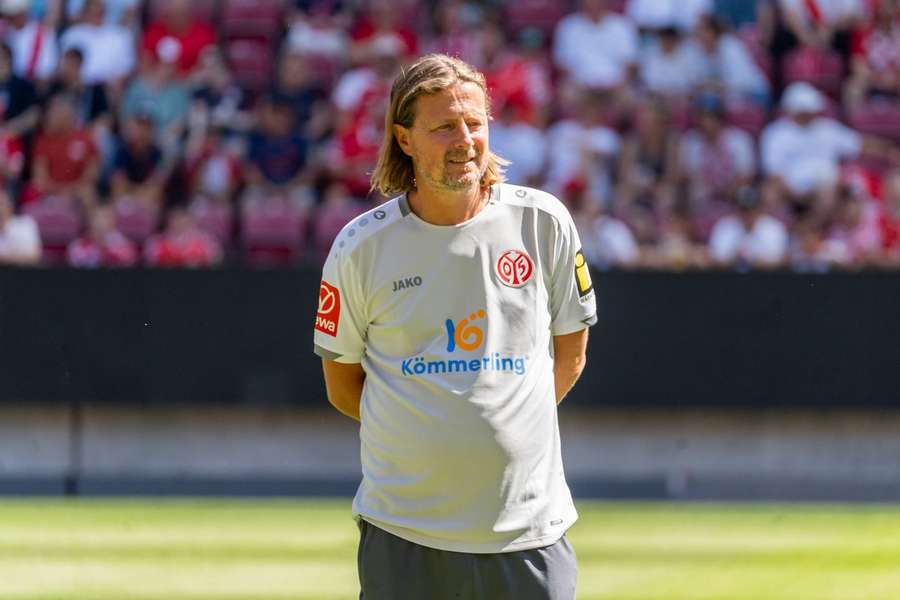 Bo Henriksen vor dem Testspiel gegen Racing Straßburg.