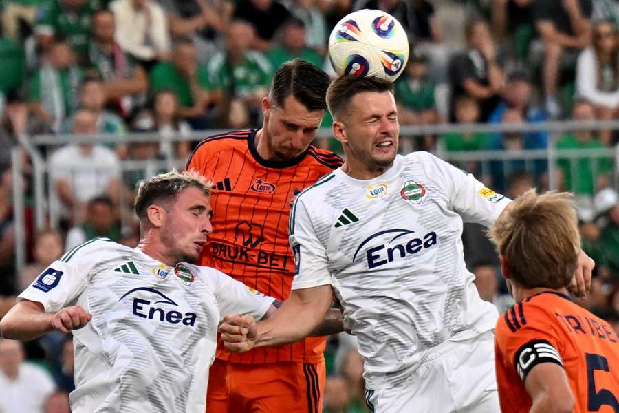 Piątek z Ekstraklasą: Mocny początek i remis w Radomiu, Widzew podejmuje Pogoń