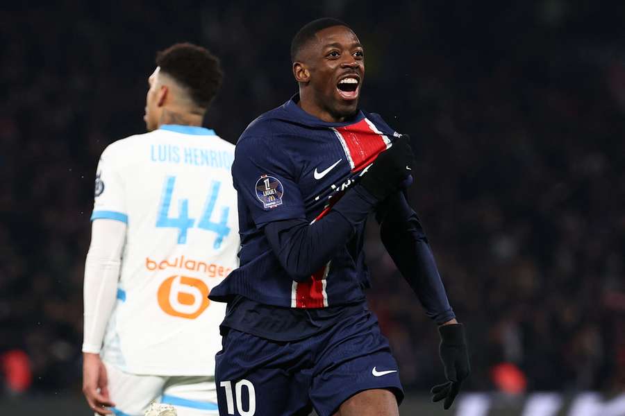 Ousmane Dembélé celebrando su gol