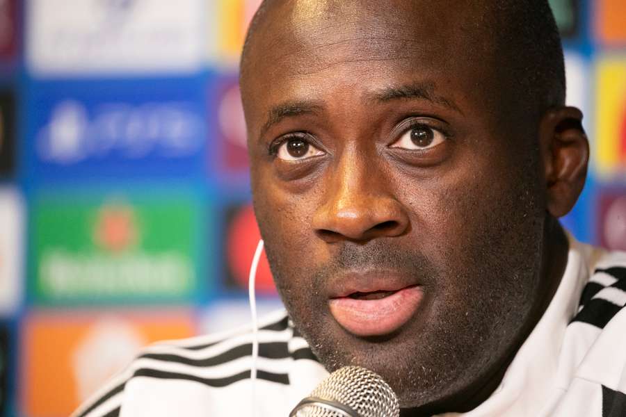 Yaya Touré počas tlačovej konferencie. Yaya Touré počas tlačovej konferencie.