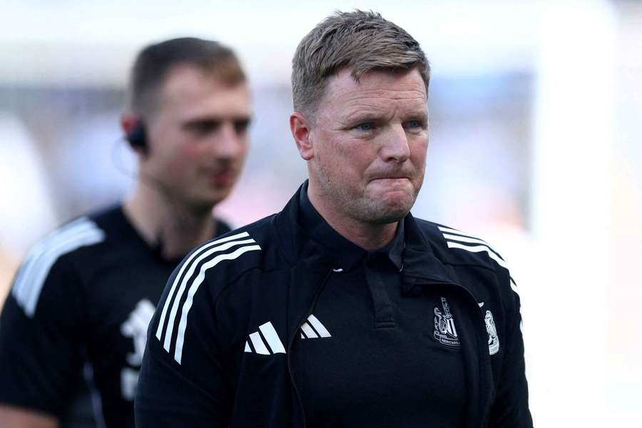 Given backs "workaholic" Howe to take over as England boss as stunning Tuchel replacement Given backs "workaholic" Howe to take over as England boss as stunning Tuchel replacement