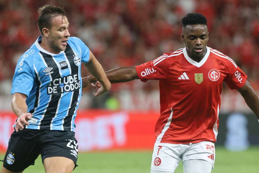 Grêmio e Internacional fazem primeiro duelo da final do Gauchão