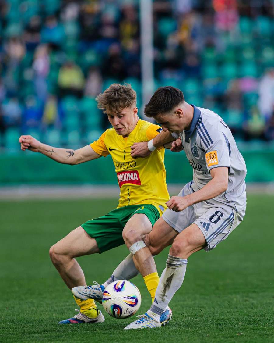 Hranica v súboji s Gajdošom.