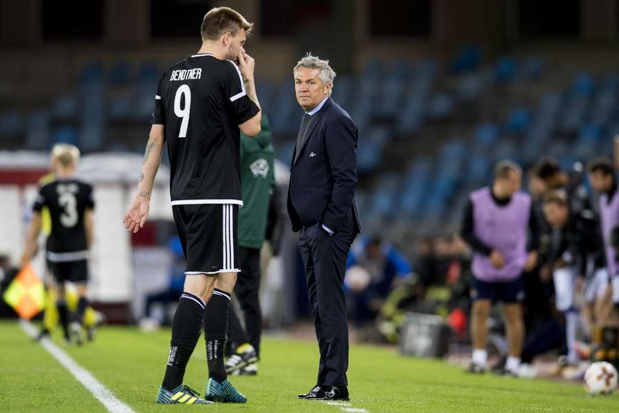 Nicklas Bendtner e Kåre Ingebrigtsen no Rosenborg.