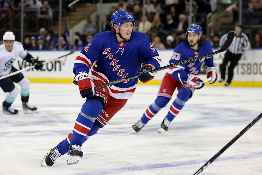 Vladimir Tarasenko scores in Rangers debut