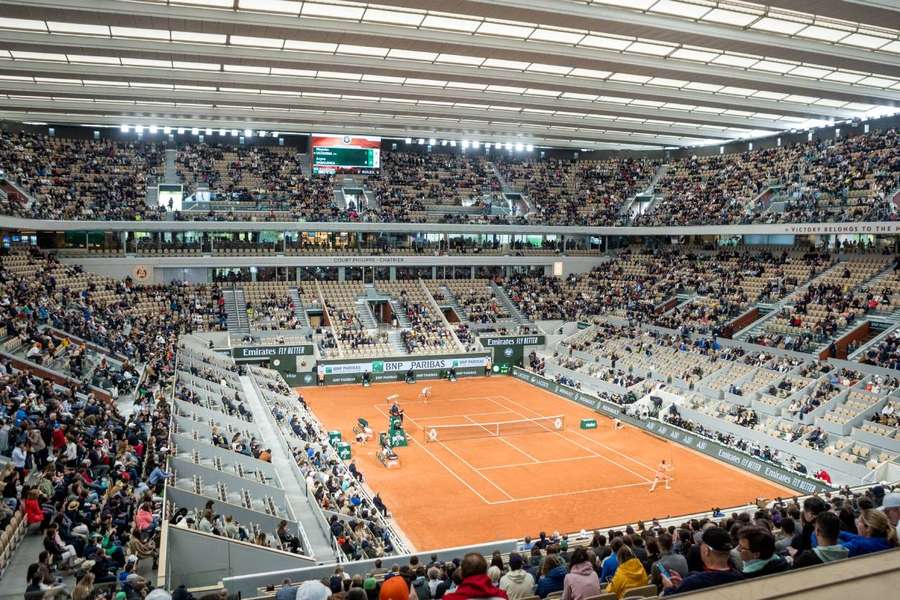 Fanúšikovia sa na tohtoročnom French Open nevedia správať. Poukázalo na to viacero tenistov.