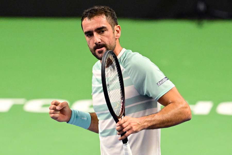 Marin Cilic a câştigat duelul veteranilor în primul tur la Hong Kong Marin Cilic a câştigat duelul veteranilor în primul tur la Hong Kong