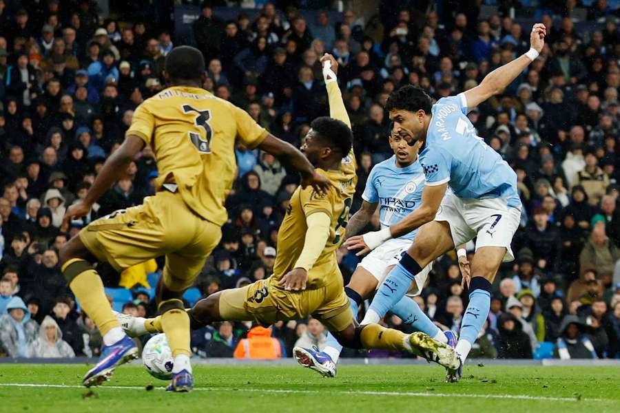 Omar Marmoush marca el segundo gol del Man City
