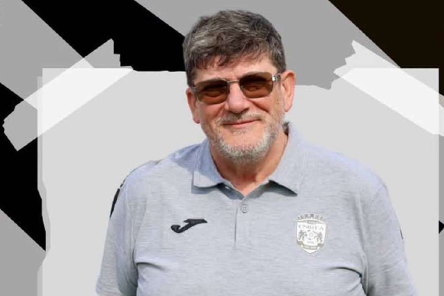 Cristi Pustai a semnat Cristi Pustai a semnat