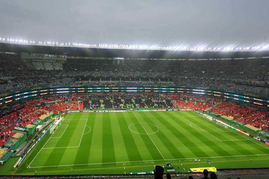 México x Equador terá início adiado México x Equador terá início adiado