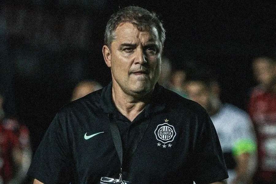 Diego Aguirre estava sem clube depois de ter deixado o Olimpia, do Paraguai