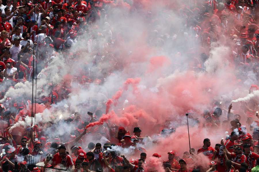 Torcida do Wydad Casablanca durante jogo na Filadélfia
