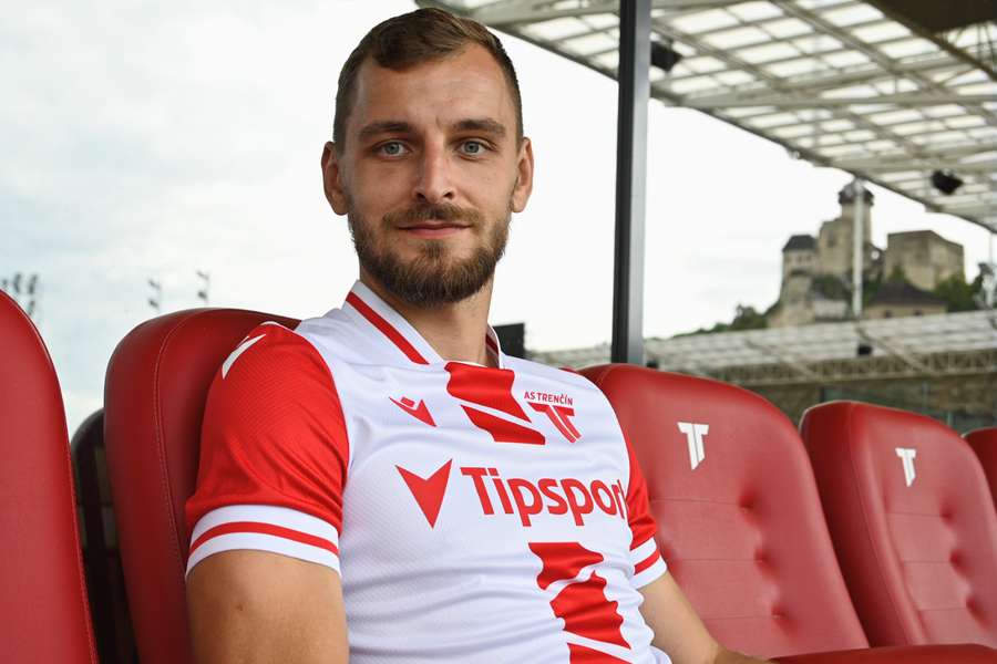 Križan sa vrátil do známeho prostredia.