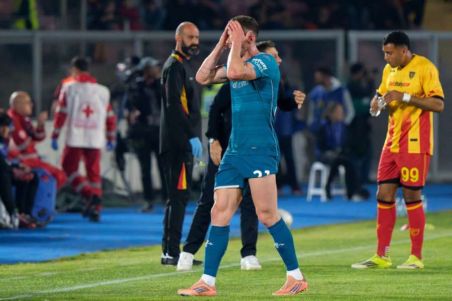 Robin Gosens musste verletzt runter.