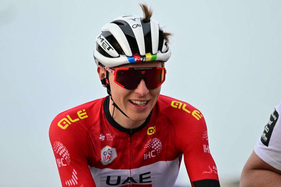 Tadej Pogacar behält die Gesamtführung bei der UAE Tour