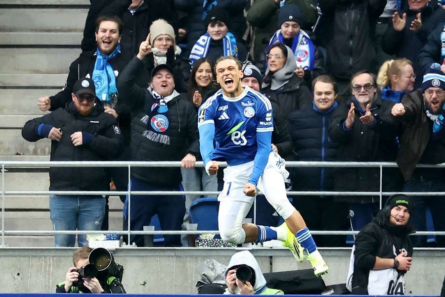 Diego Moreira festeggia il suo gol