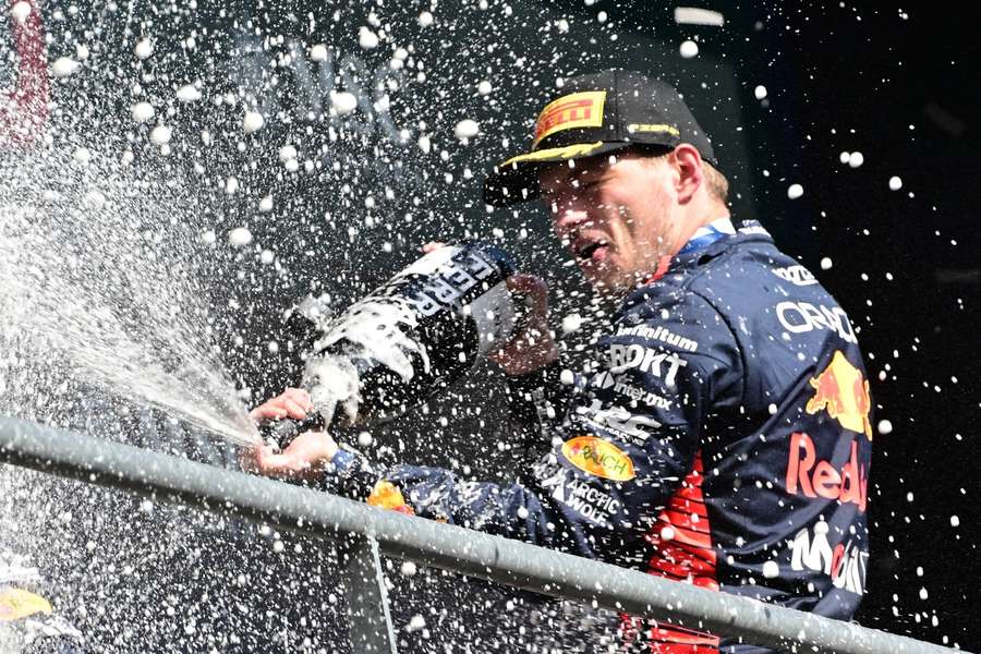 Max Verstappen si došiel pre ďalšie víťazstvo.
