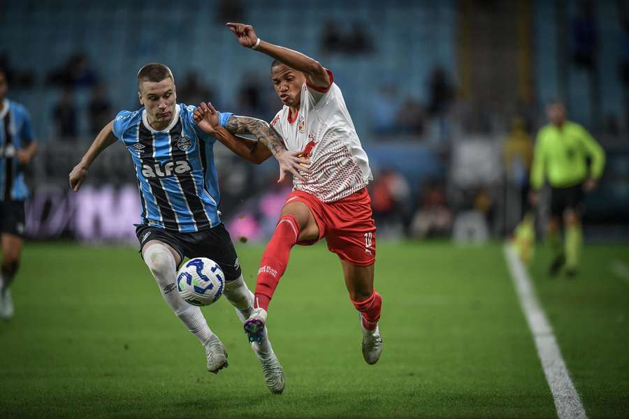 Os gremistas não vencem os paulistas desde 2021