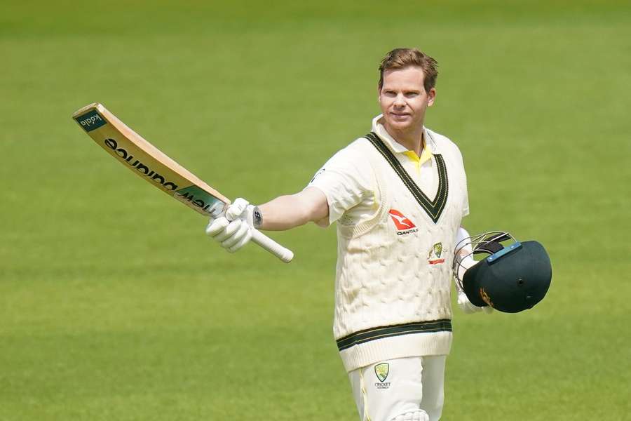 Duckett leads England fightback on crazy day at Lord's