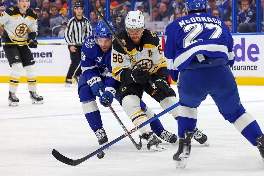 Soužení Bostonu nekončí, Jiříček při debutu Minnesově k bodům nepomohl