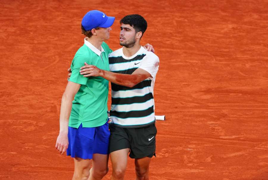 Sinner perdeu em Roland Garros para Alcaraz