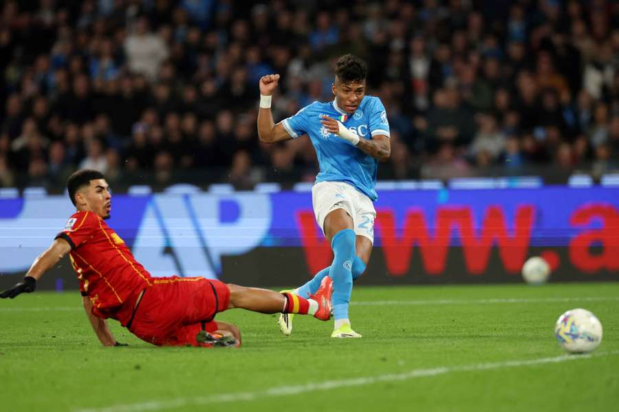 Alisson Santos foi cedido ao Nápoles Alisson Santos foi cedido ao Nápoles